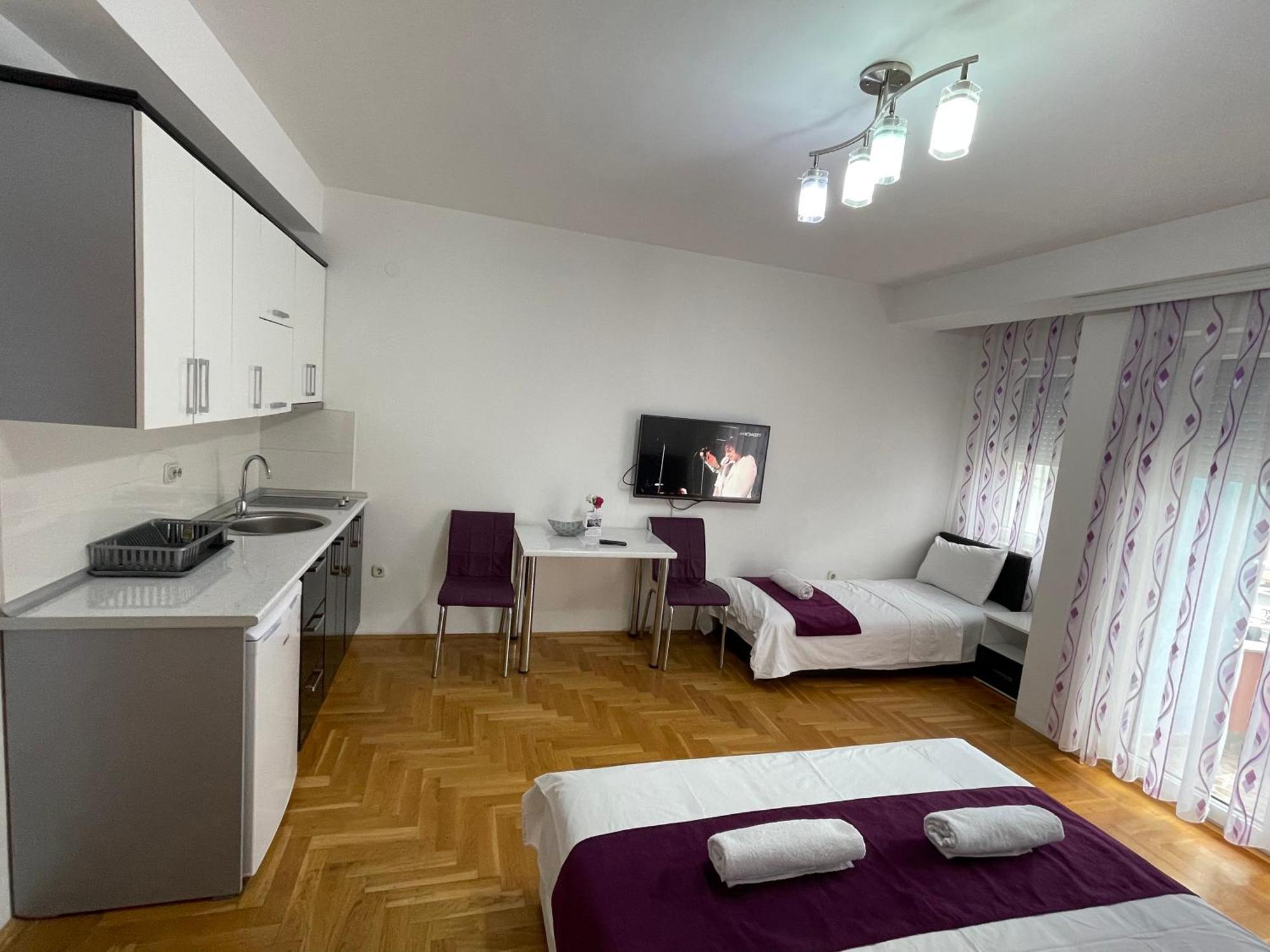 Front Beach Exclusive Apartments สตรูกา ภายนอก รูปภาพ