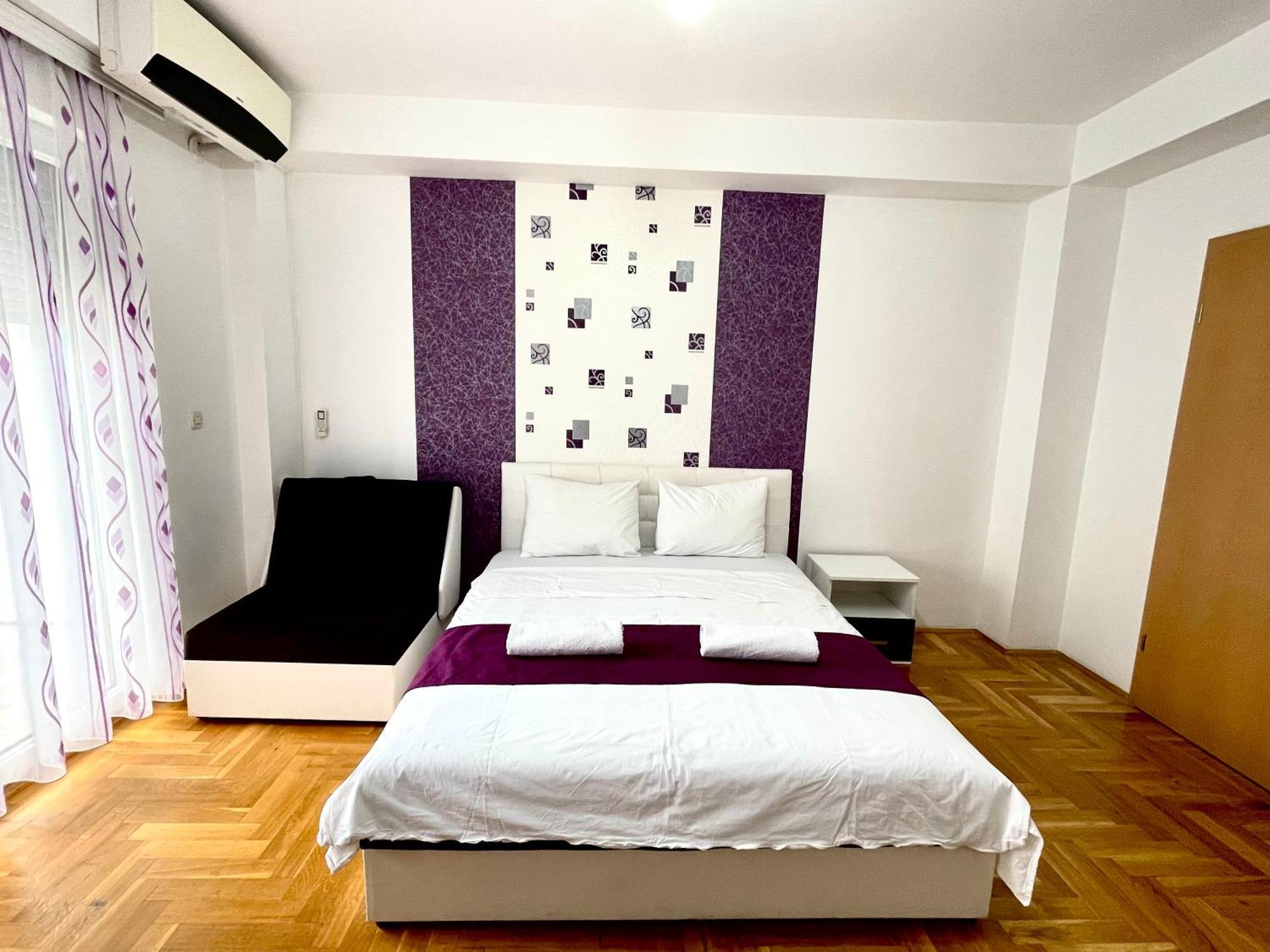 Front Beach Exclusive Apartments สตรูกา ภายนอก รูปภาพ