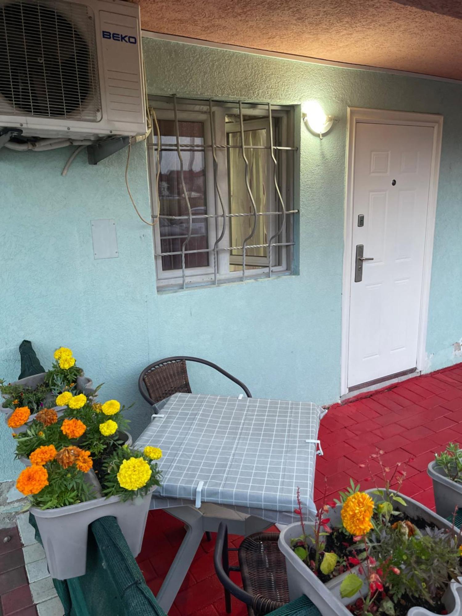 Front Beach Exclusive Apartments สตรูกา ภายนอก รูปภาพ