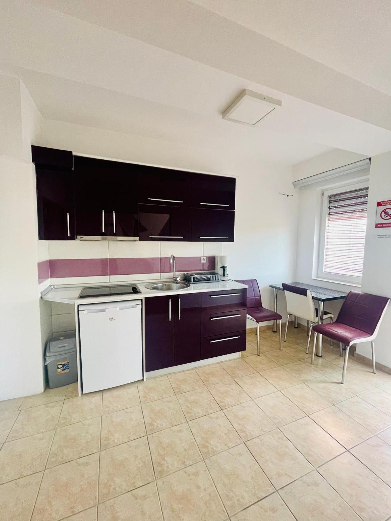 Front Beach Exclusive Apartments สตรูกา ภายนอก รูปภาพ